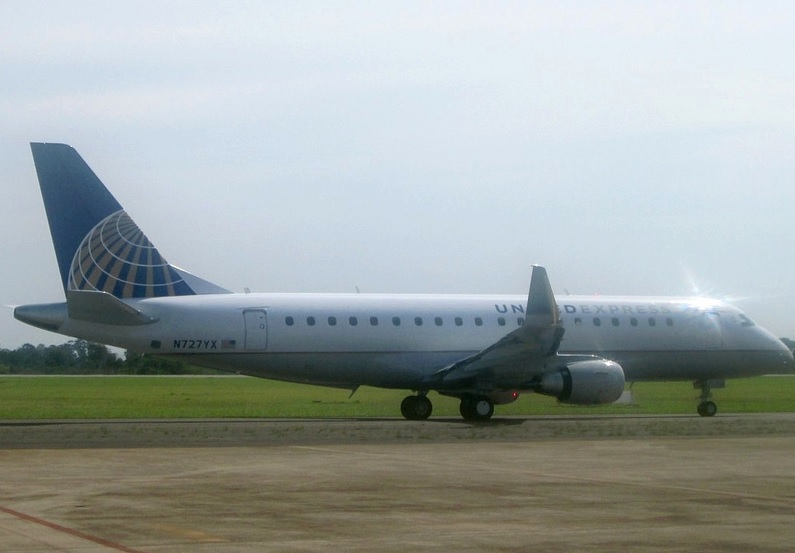 Embraer 175 (5)