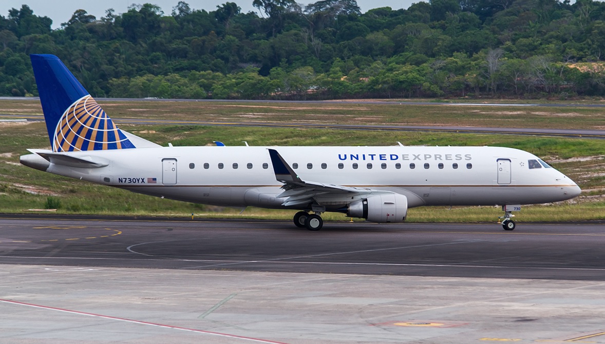 Embraer 175 (7)