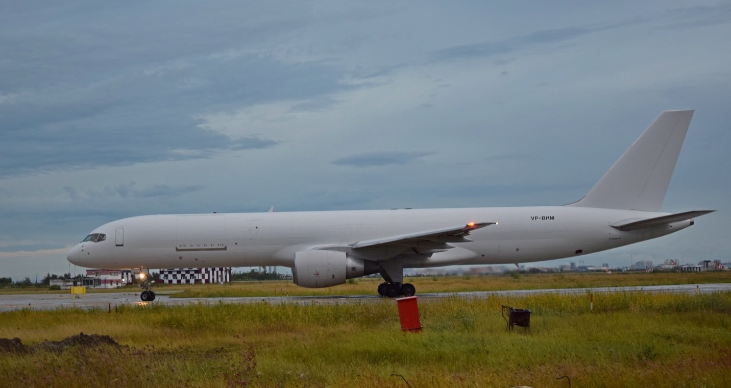 Boeing 757-200F